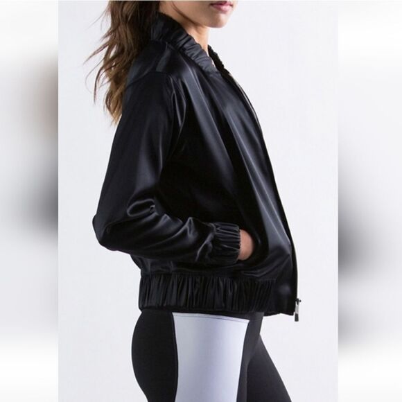 APL The Perfect Bomber Jacket in Black Size Small - Picture 1 of 12